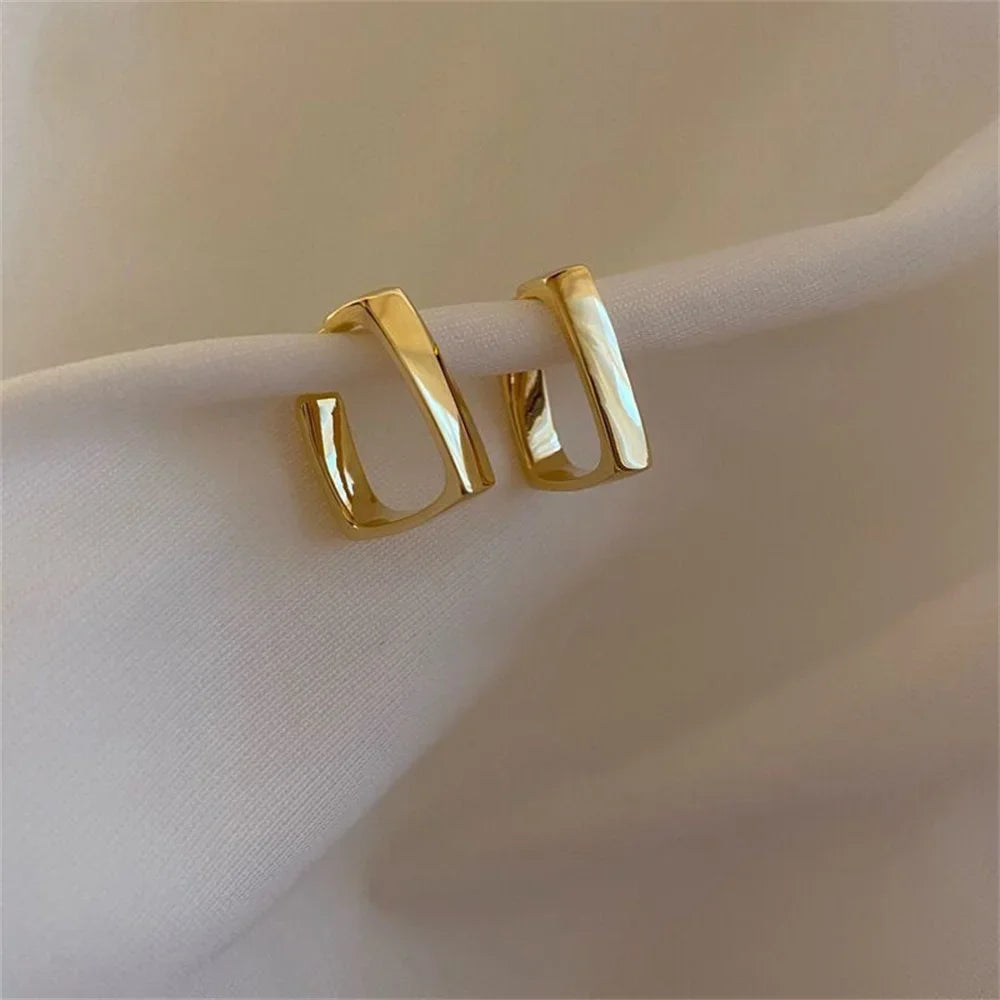 U-Shaped Earring