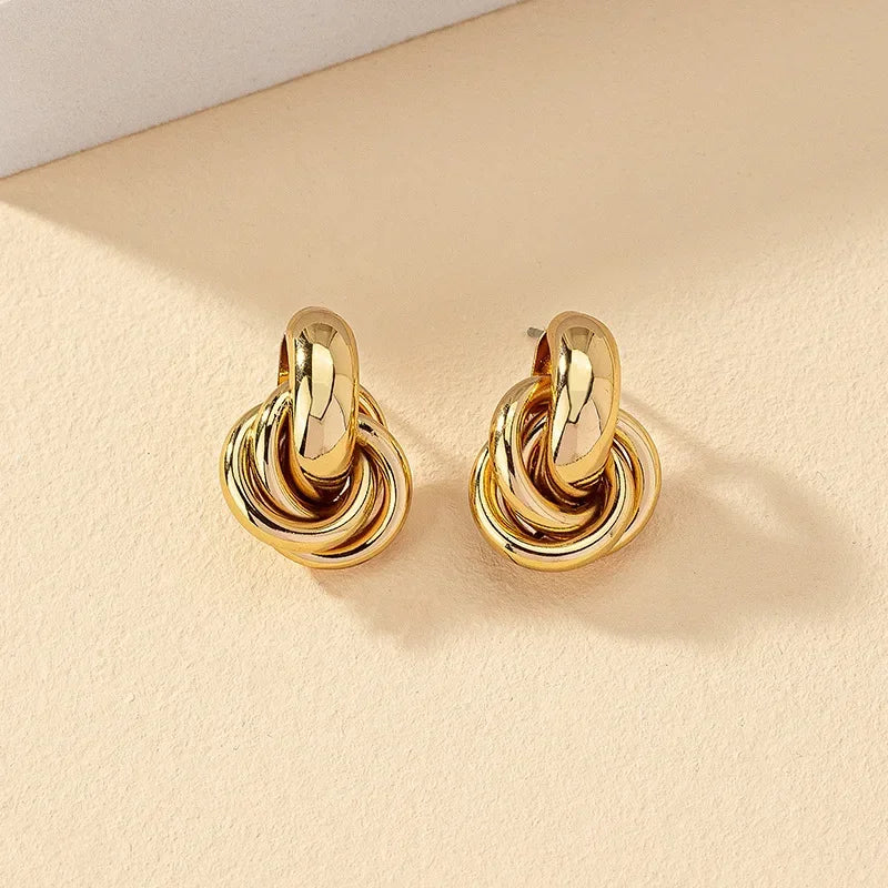 Ear Ring-Knot Style