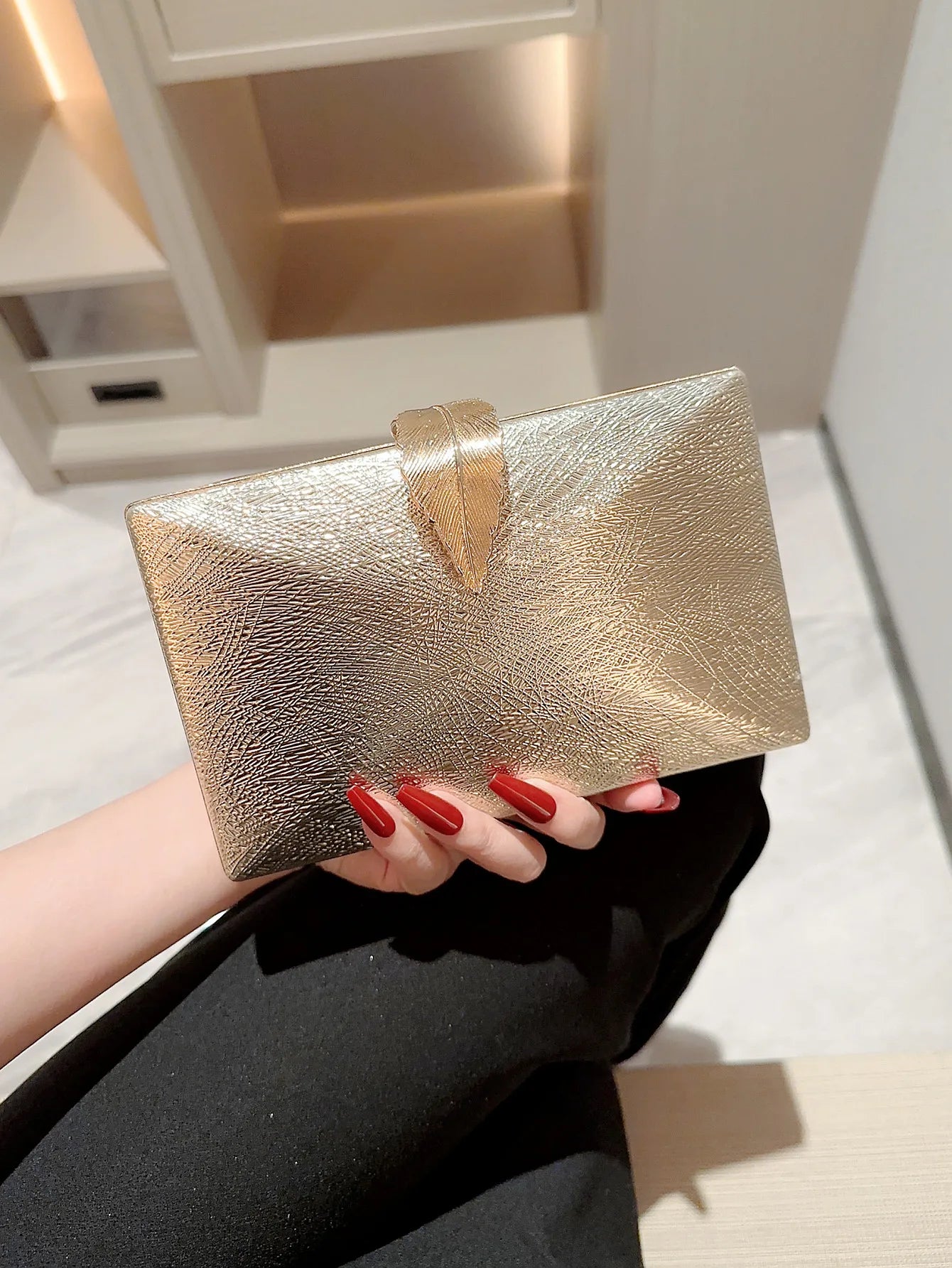 Gold Leaf Clutch Chain Bag