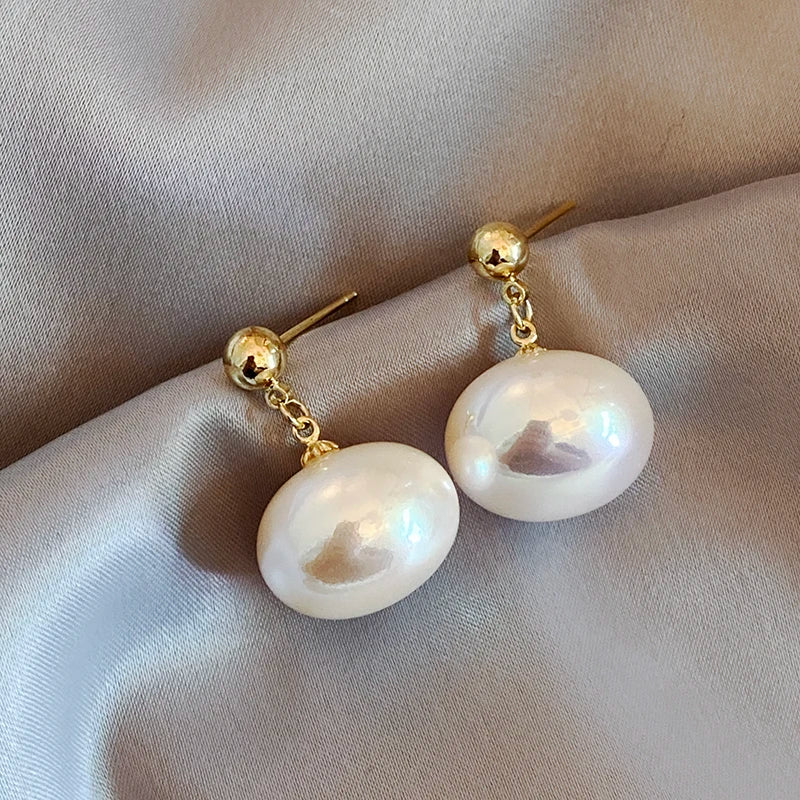 Pearl Earring