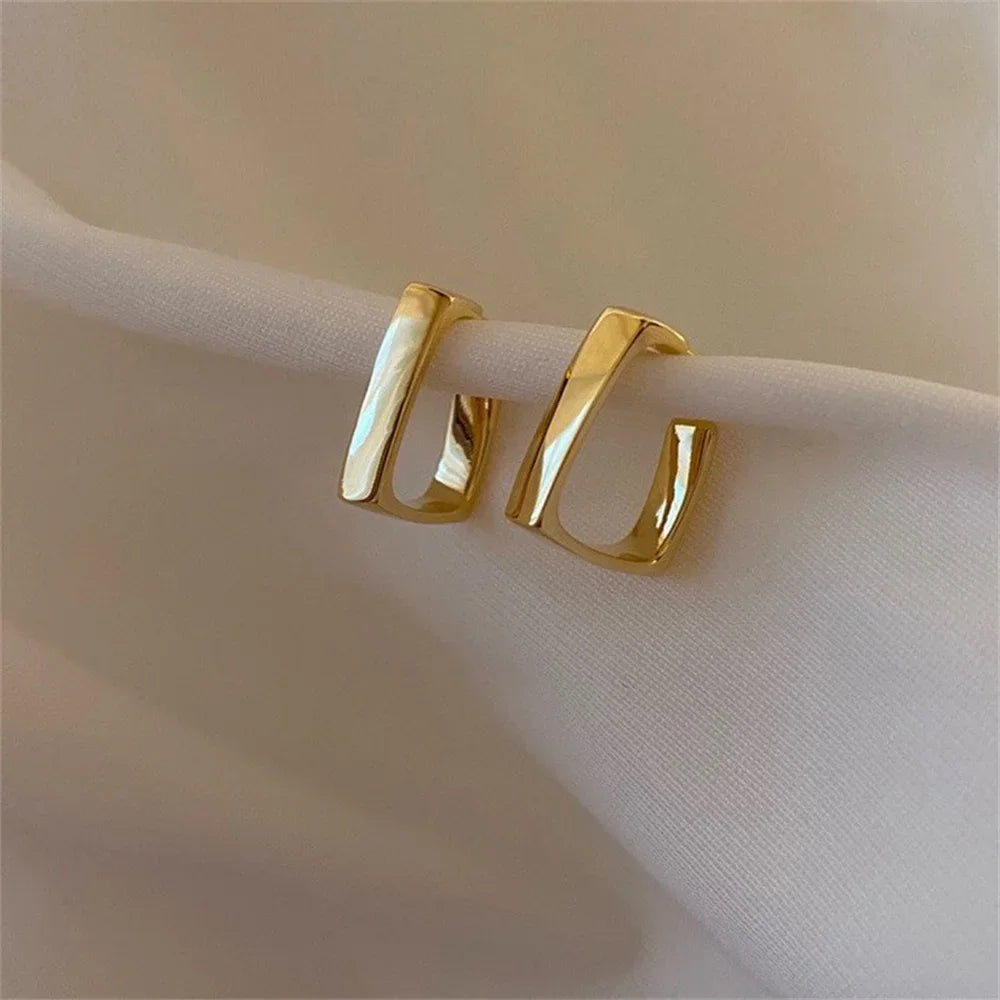 U-Shaped Earring