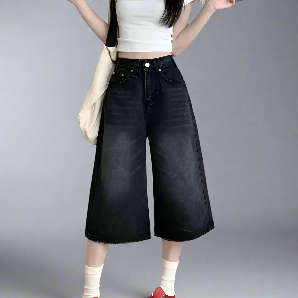 Wide Leg Short Jeans