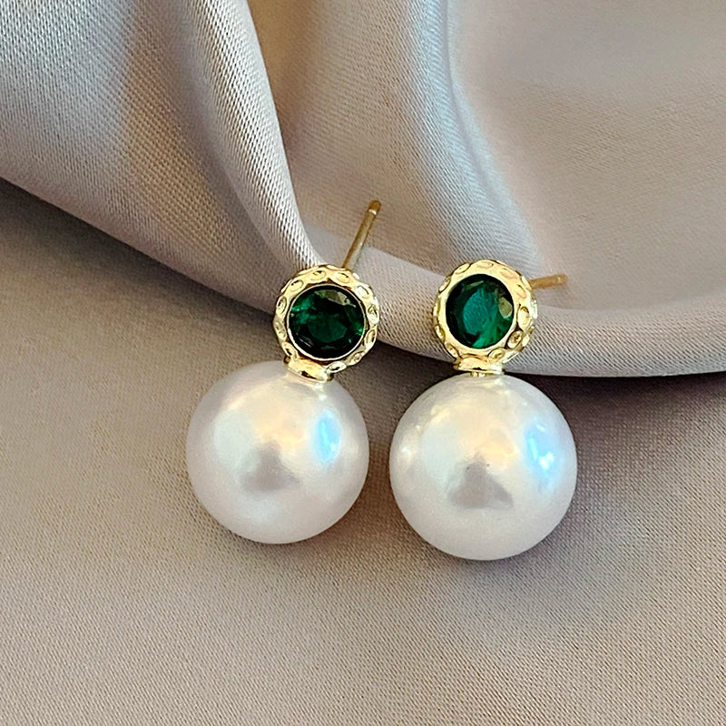 Pearl Earring