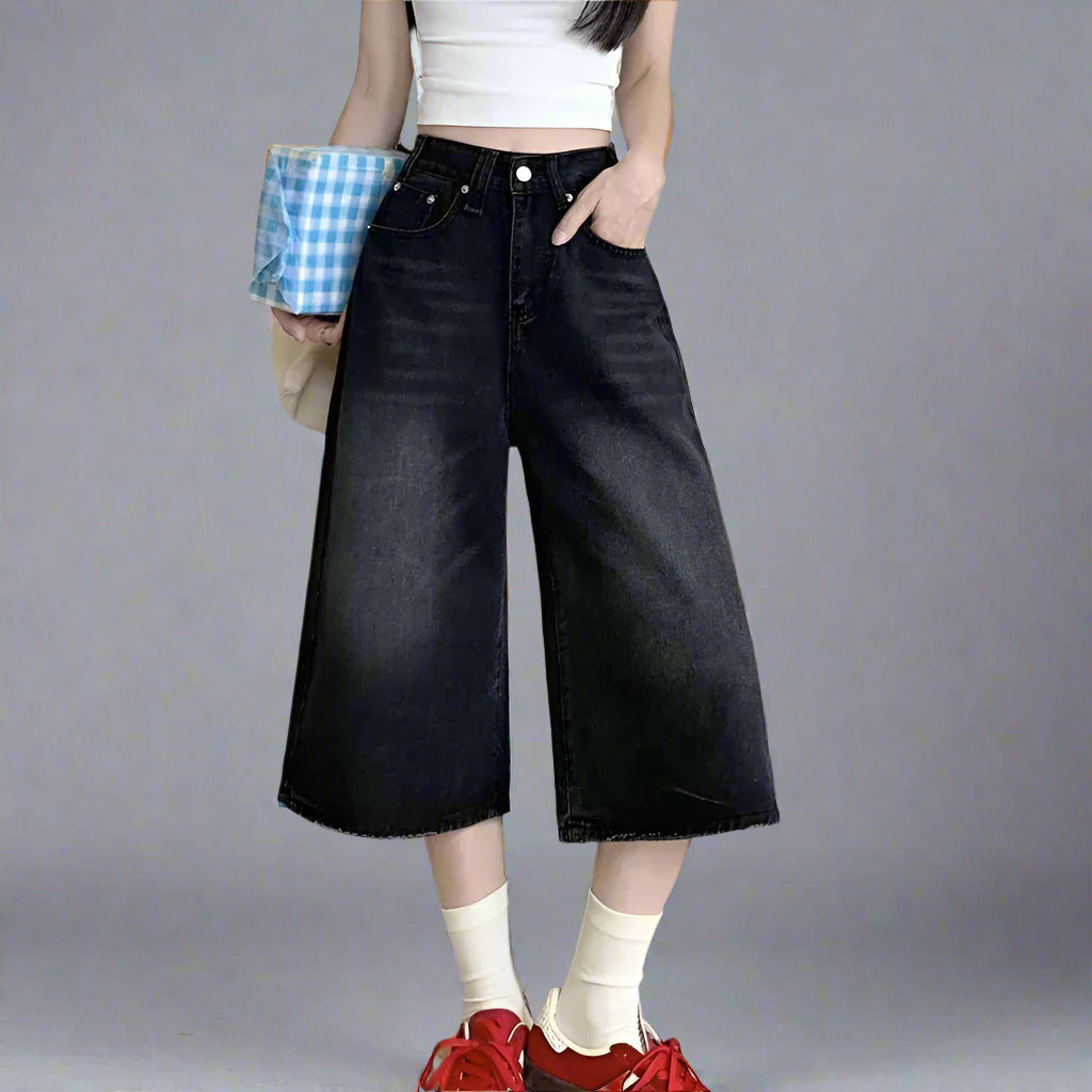 Wide Leg Short Jeans