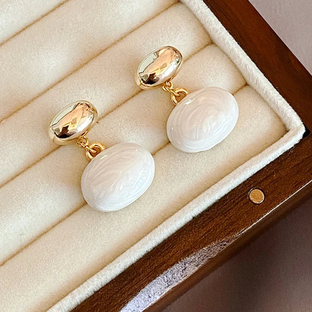 Pearl Earring