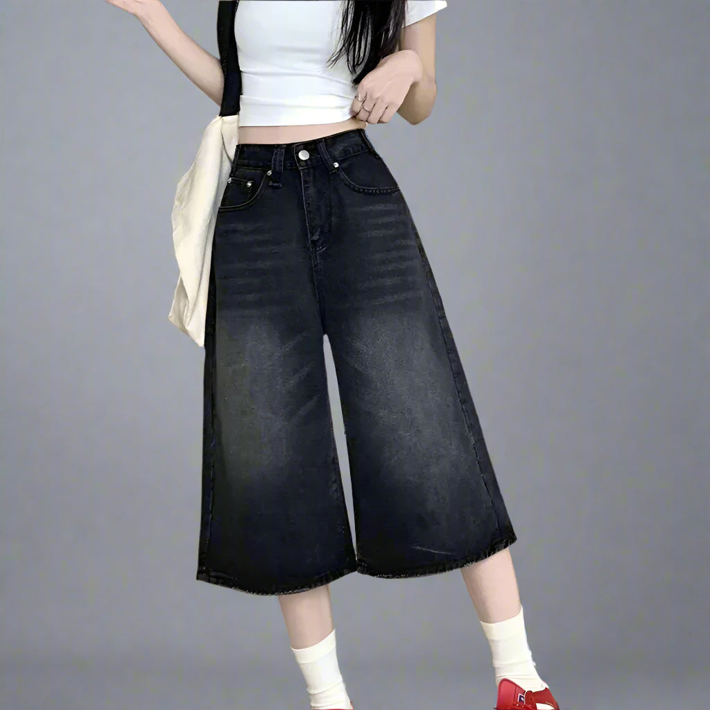 Wide Leg Short Jeans