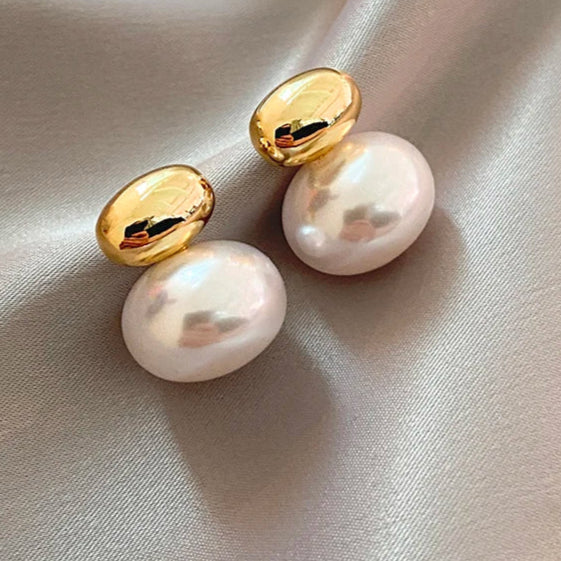Pearl Earring