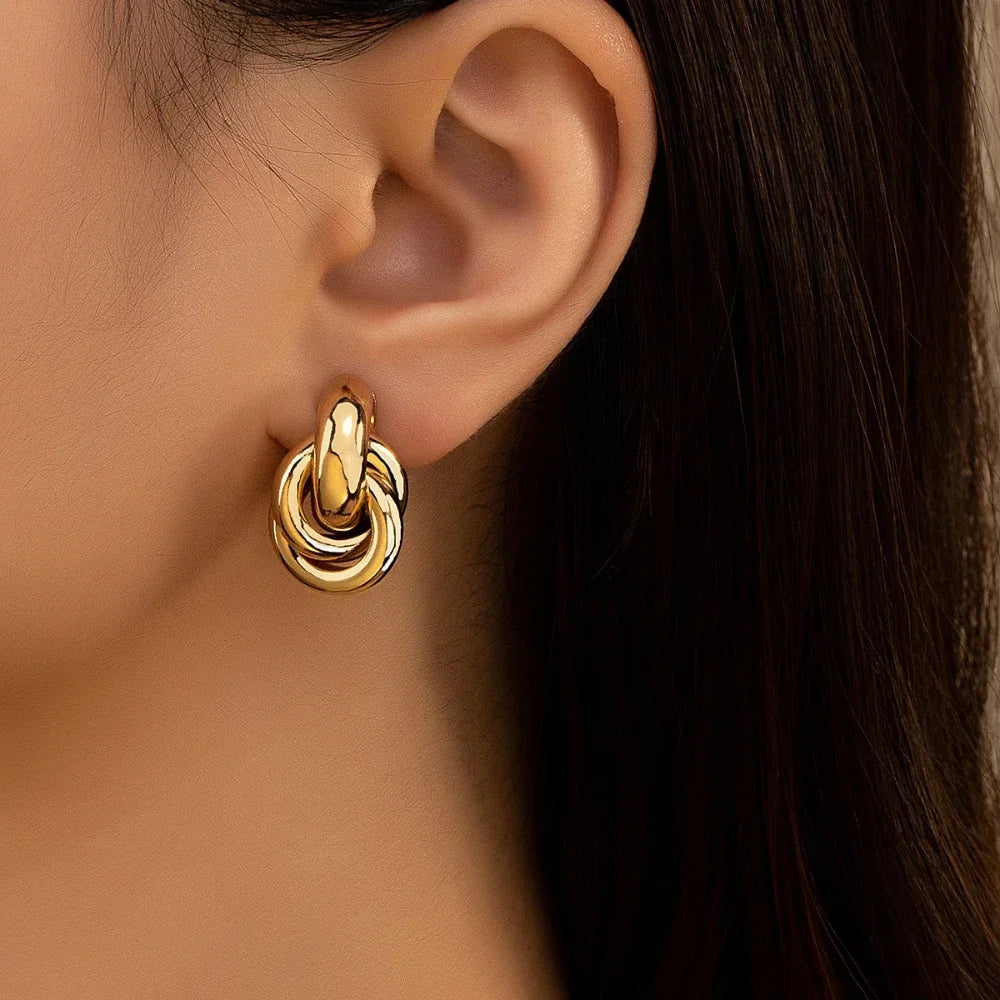 Ear Ring-Knot Style