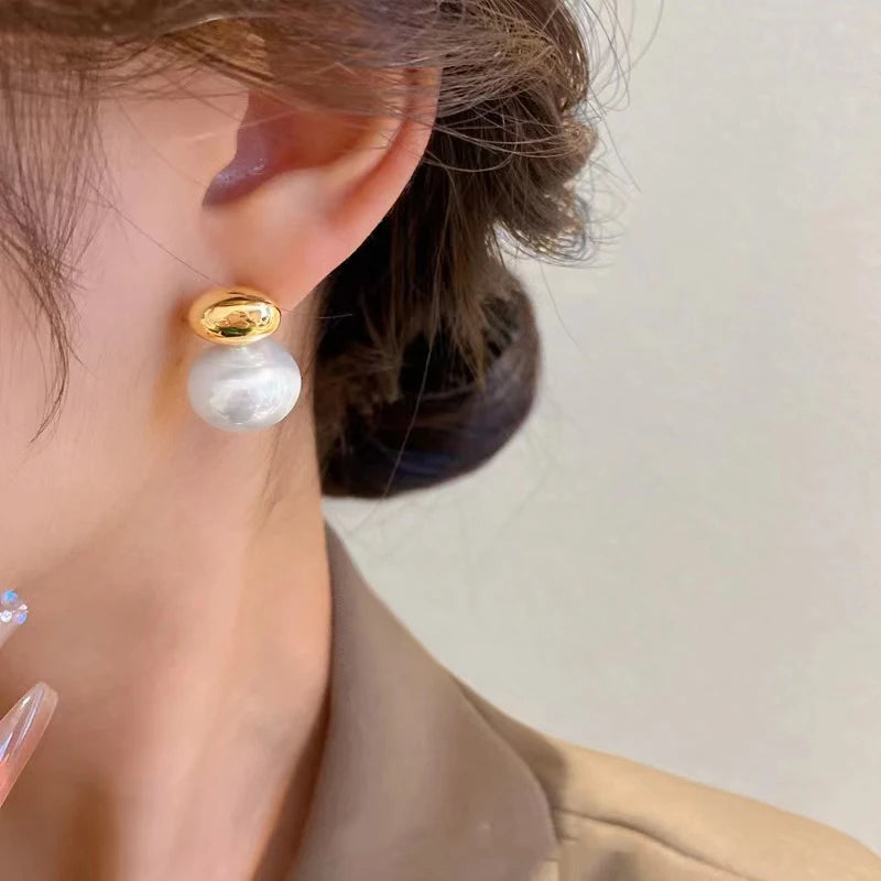 Pearl Earring