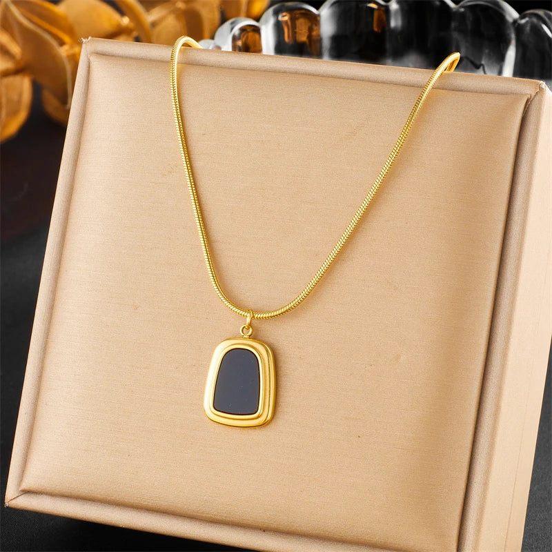 Geometric Necklace Set