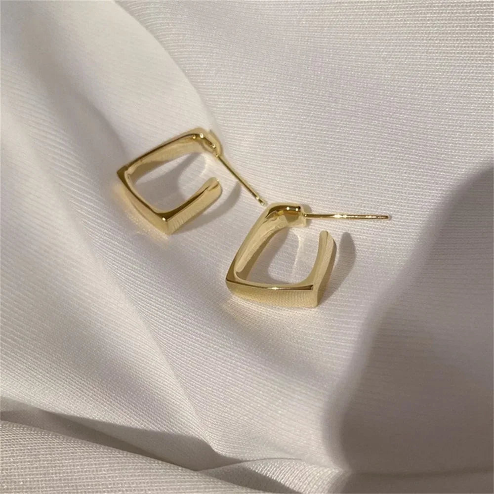 U-Shaped Earring