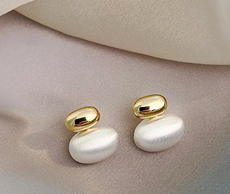 Pearl Earring