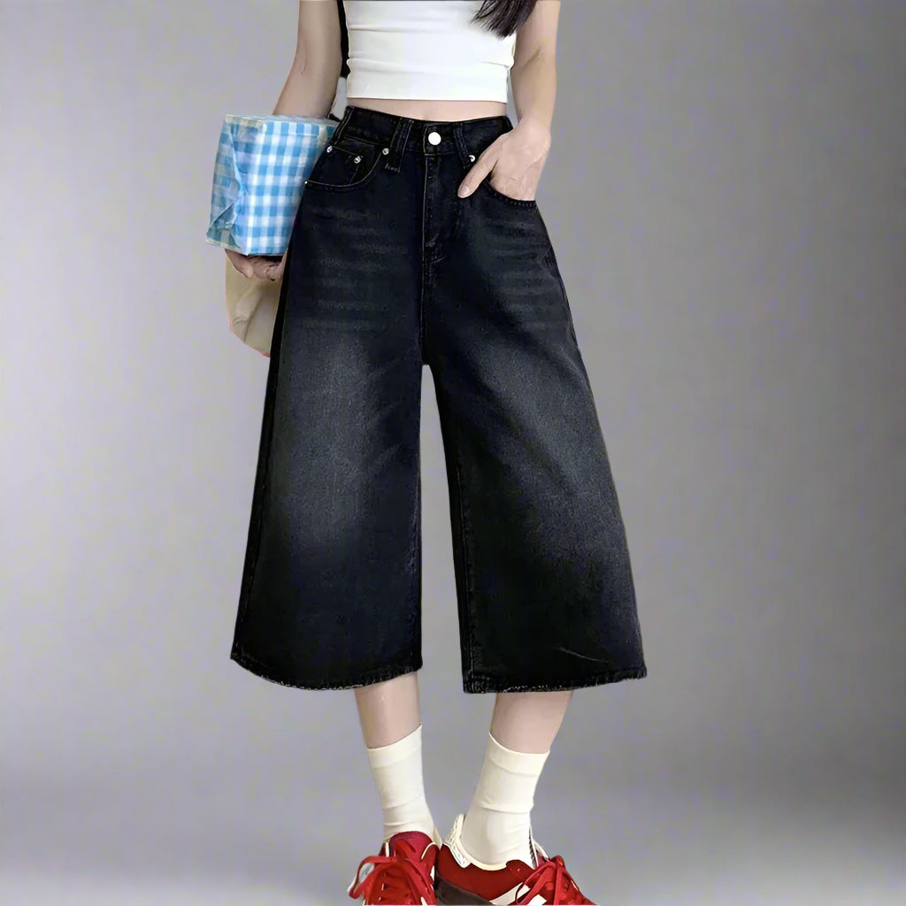 Wide Leg Short Jeans