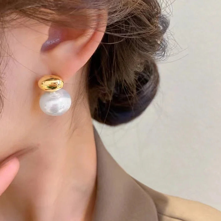 Pearl Earring
