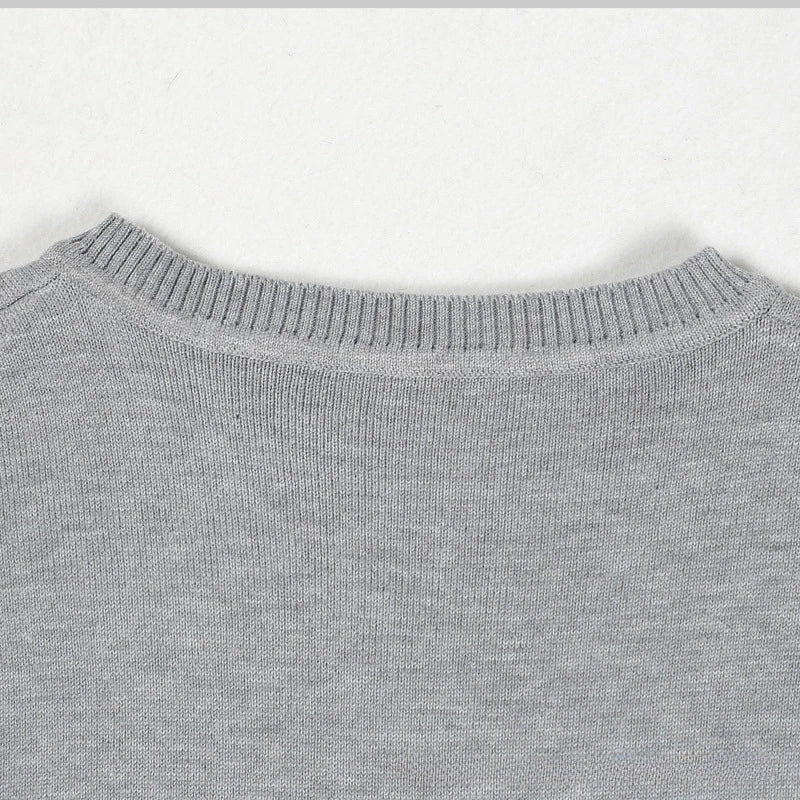 V-neck Sleeveless Knitted Sweater